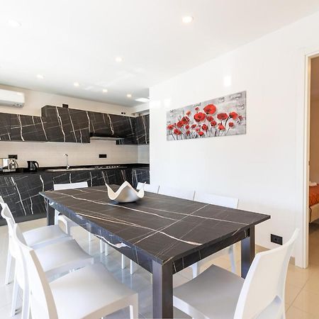 Villa Cisa con yacuzzi Lignano Sabbiadoro Exterior foto