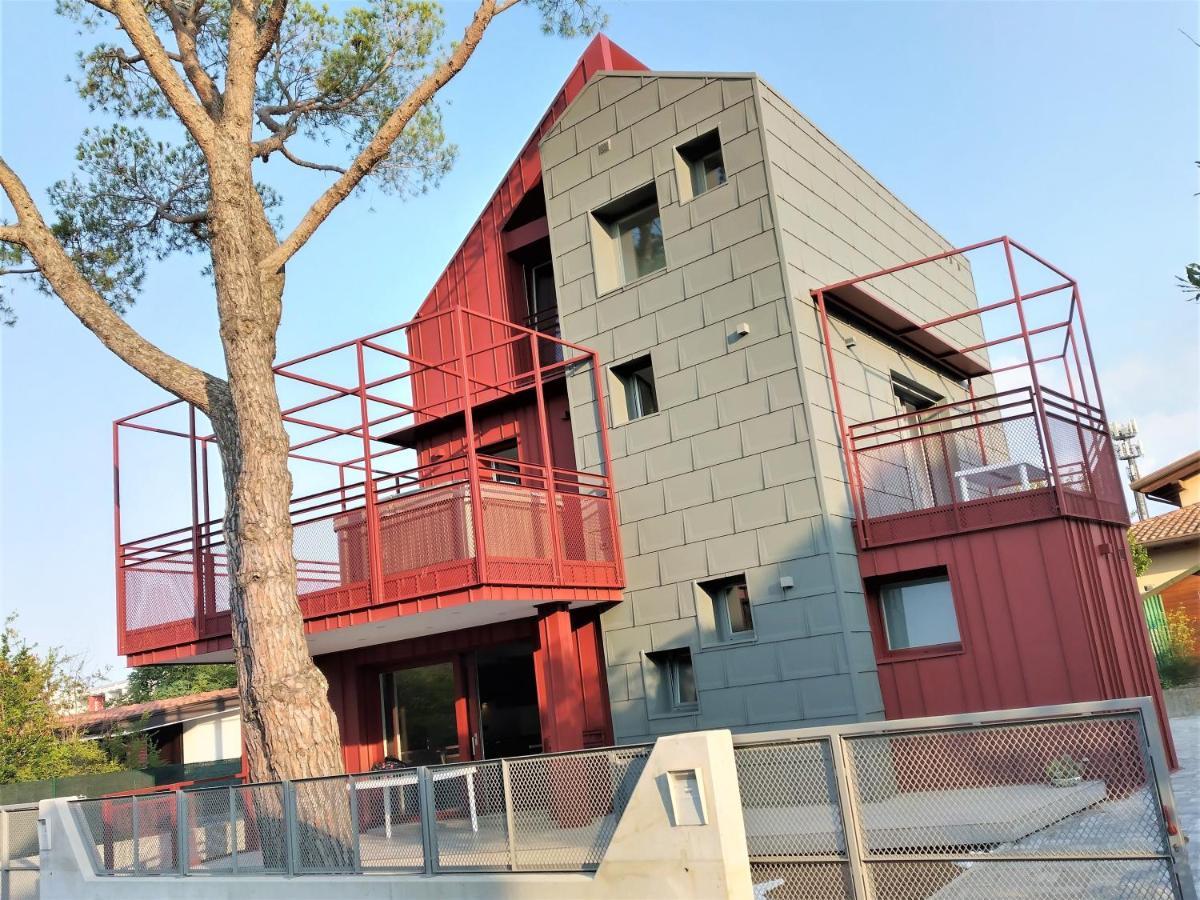 Villa Cisa con yacuzzi Lignano Sabbiadoro Exterior foto