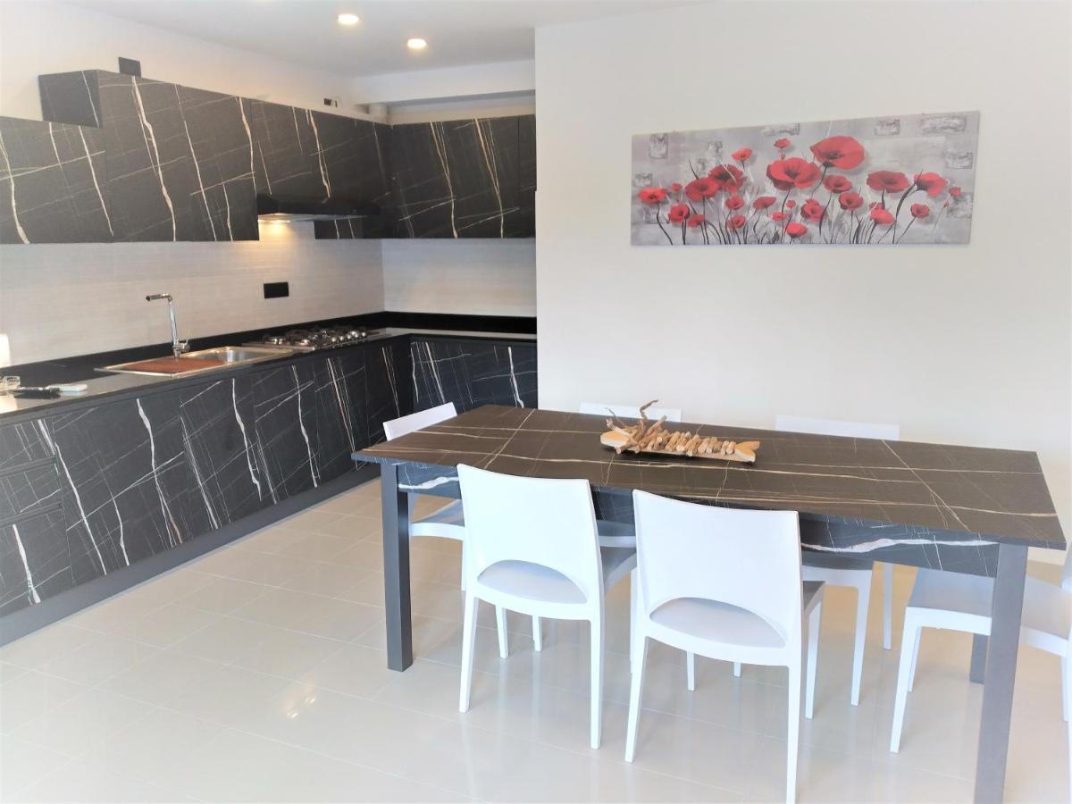 Villa Cisa con yacuzzi Lignano Sabbiadoro Exterior foto