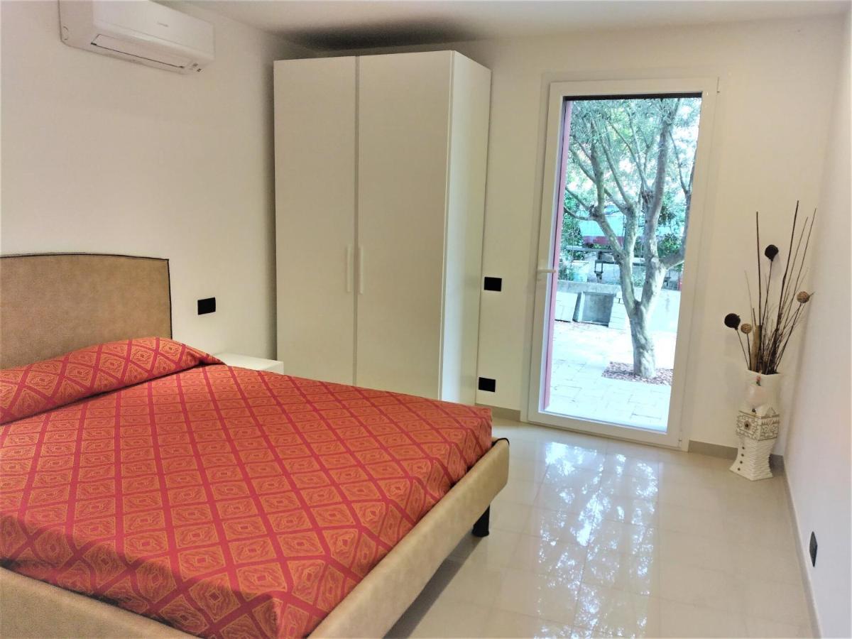 Villa Cisa con yacuzzi Lignano Sabbiadoro Exterior foto