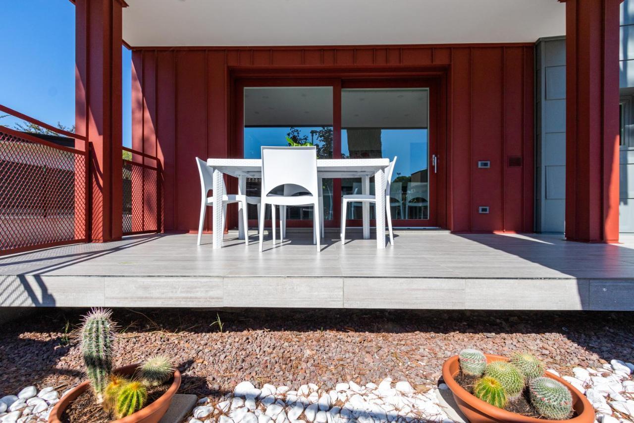Villa Cisa con yacuzzi Lignano Sabbiadoro Exterior foto